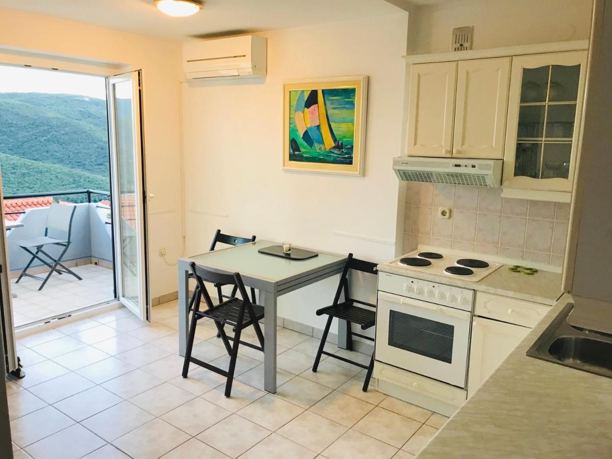 Benjamin Apartments Rabac Exterior photo